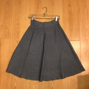 Midi stretchy skirt